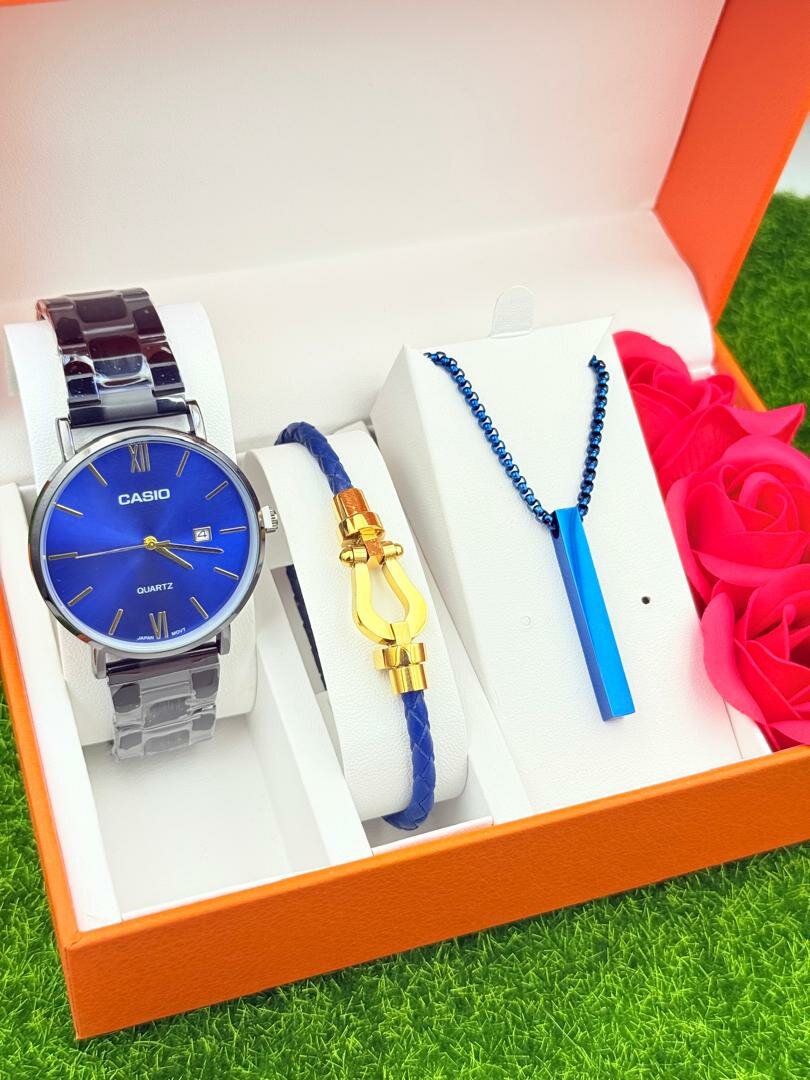 Montre Casio avec bracelet et collier