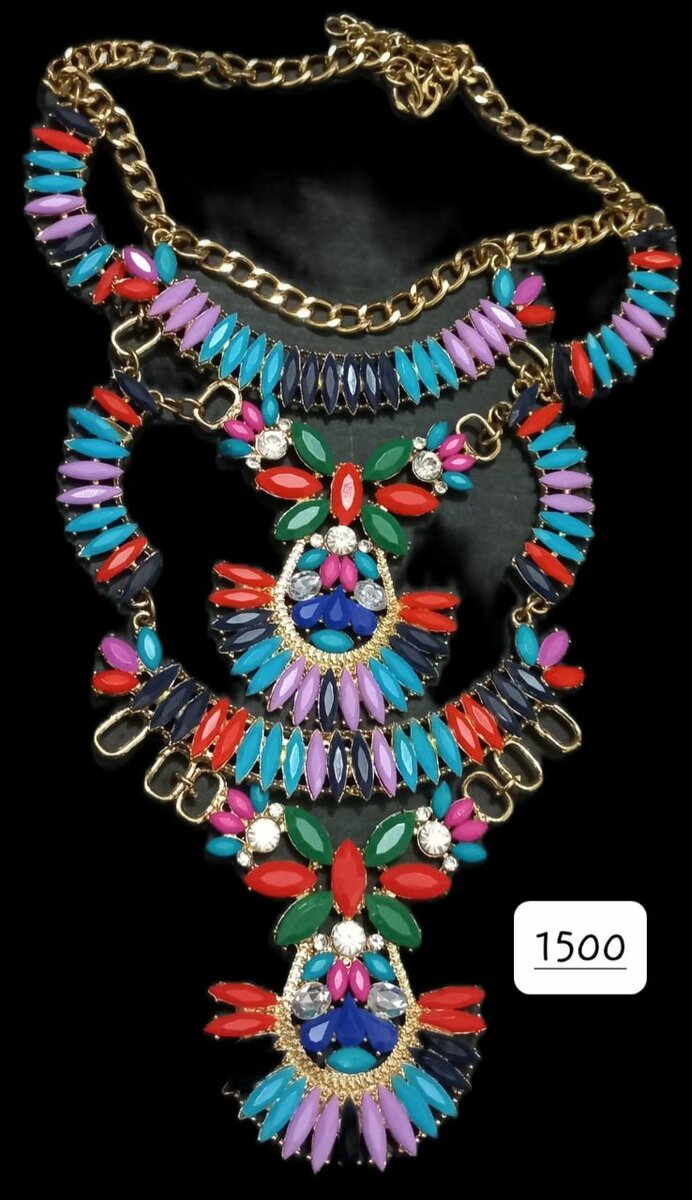 Traditional neck piece