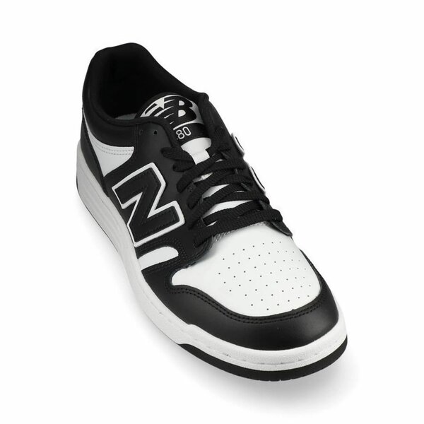 Baskets New Balance noires et blanches