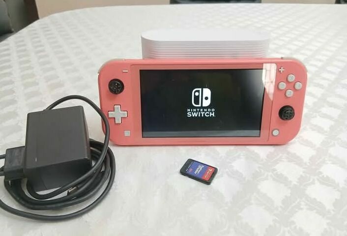 Nintendo Switch Lite Corail