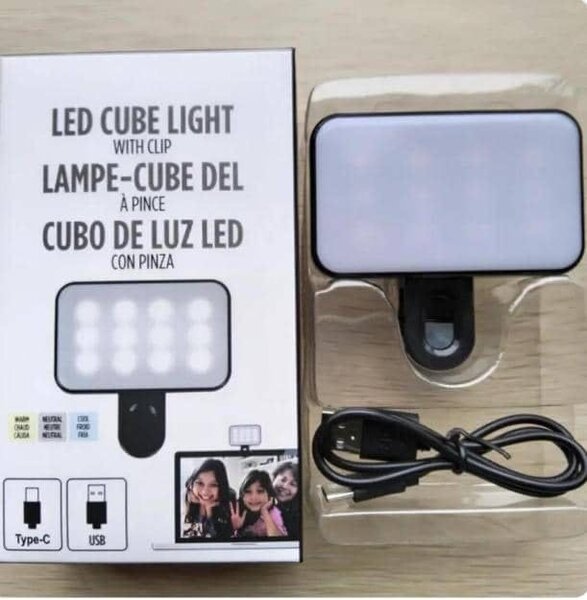 Lampe LED Cube avec clip