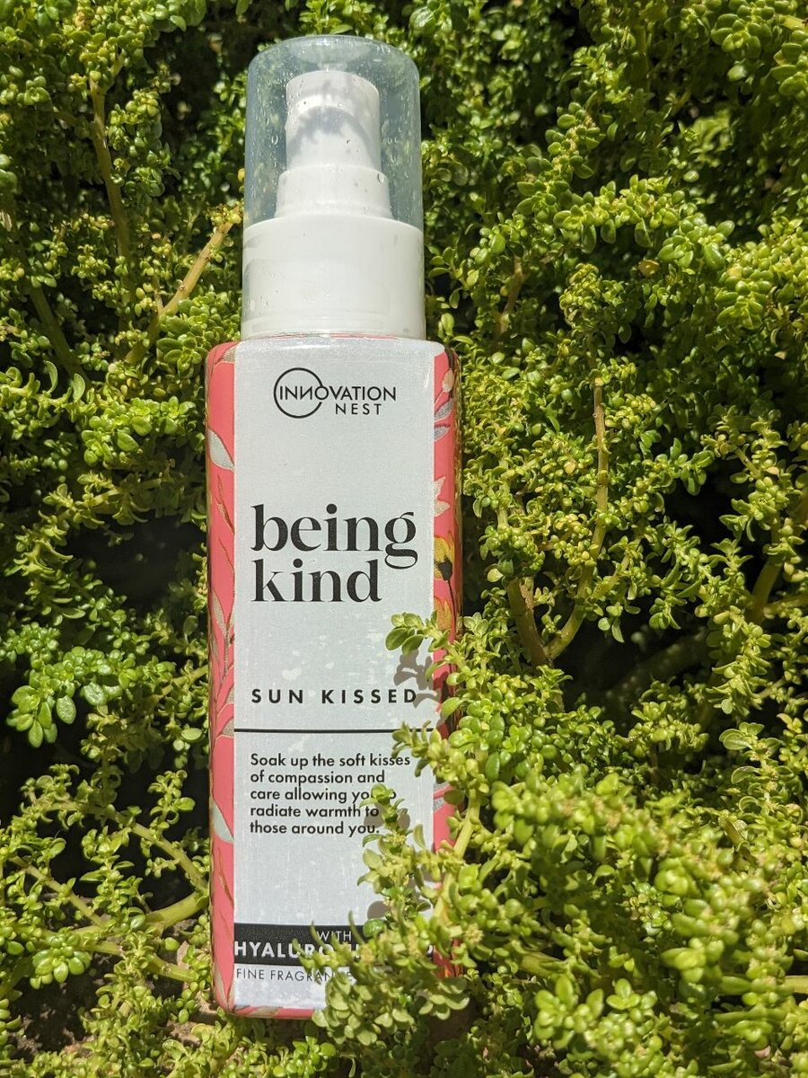 SUN KISSED BODY MIST with HYALURONIC ACID