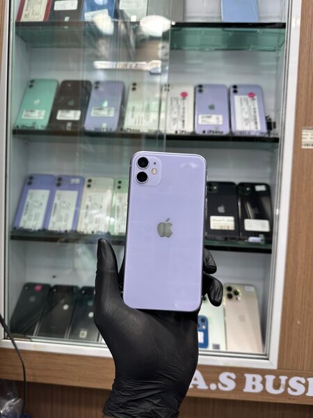 iPhone 11