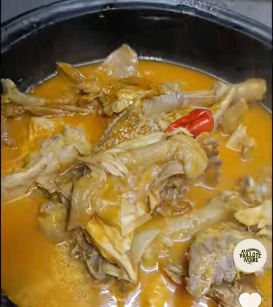 Kédjénou de poulet pondeuse