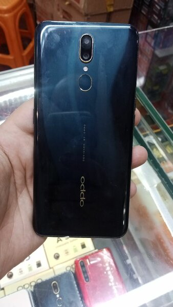 Oppo f11
