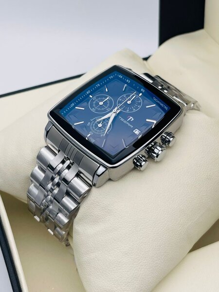 Montre chronographe élégante