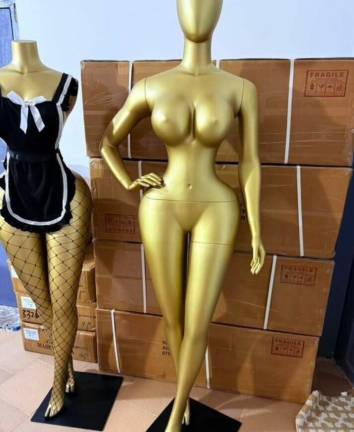 Mannequin Femme Doré ou Noir