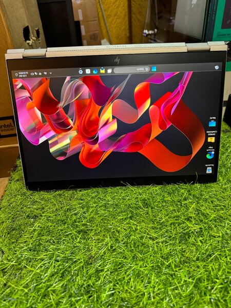 HP Elitebook 1040 G6 X360 (8 Gen)  Intel Core i7 ram 16GB