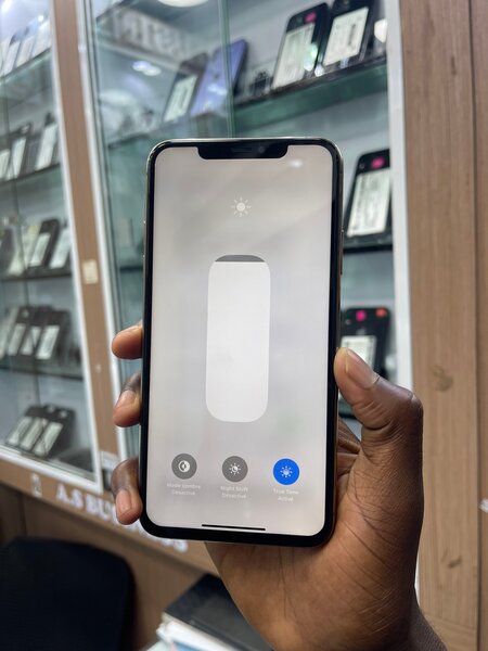 iPhone 11 Pro Max 64Go