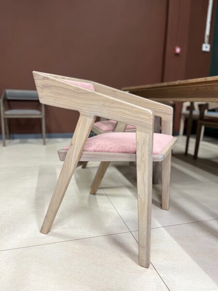 Стол и стул