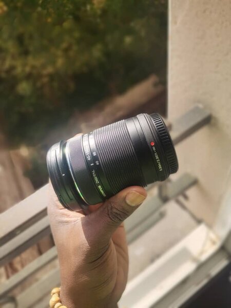 Panasonic Lumix g81+Olympus 40