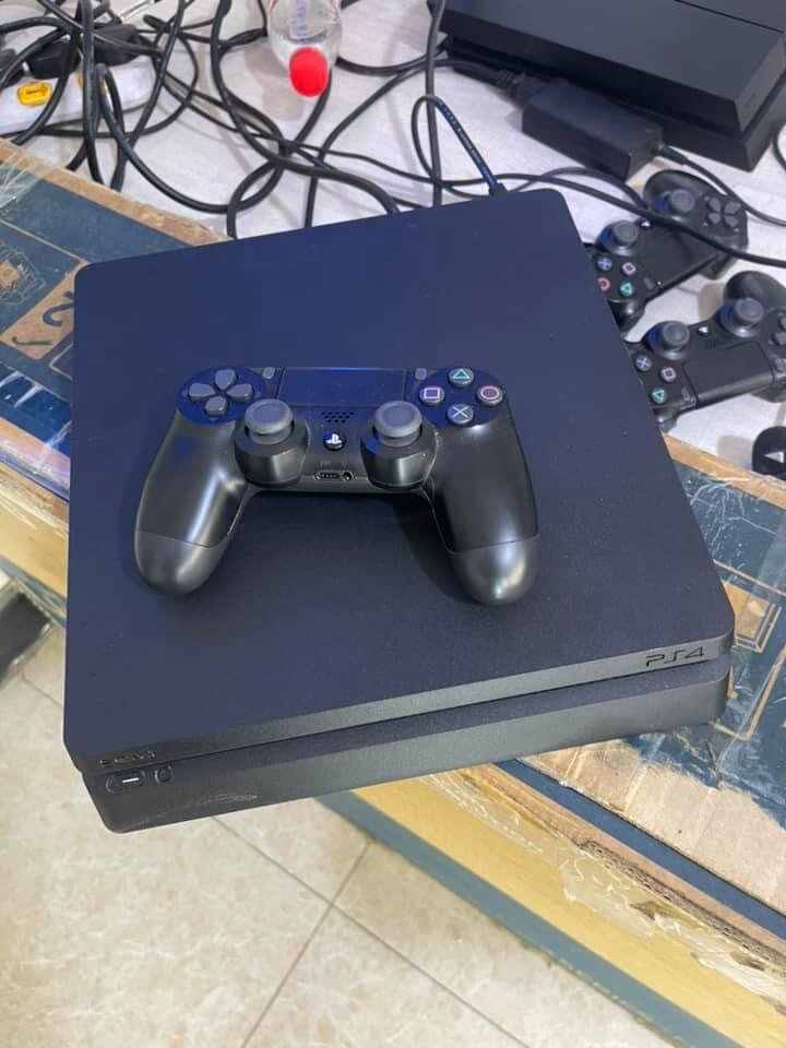 PlayStation 4 Slim Chipped