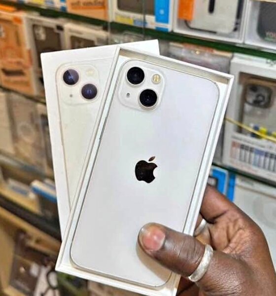 iPhone  13 ,128G Blanc Neuf