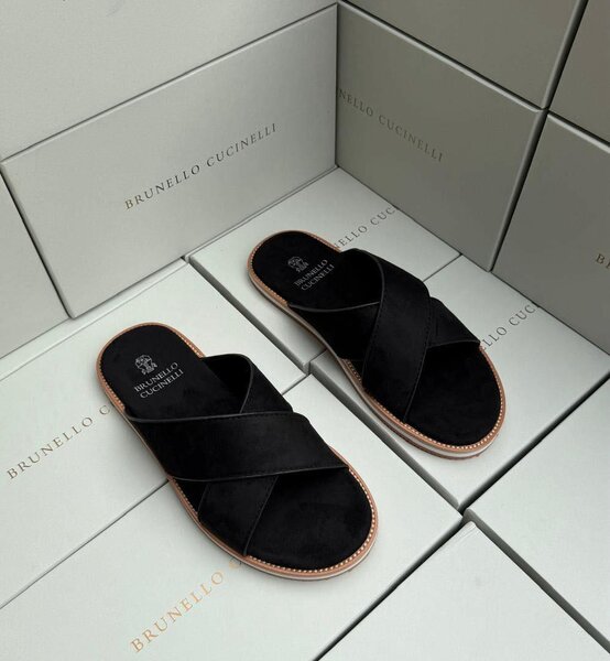 Sandales en cuir croisées