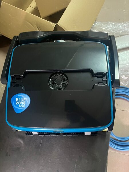 Robot nettoyeur de piscine Blue Zone