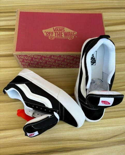 Old Skool Vans Skateboard