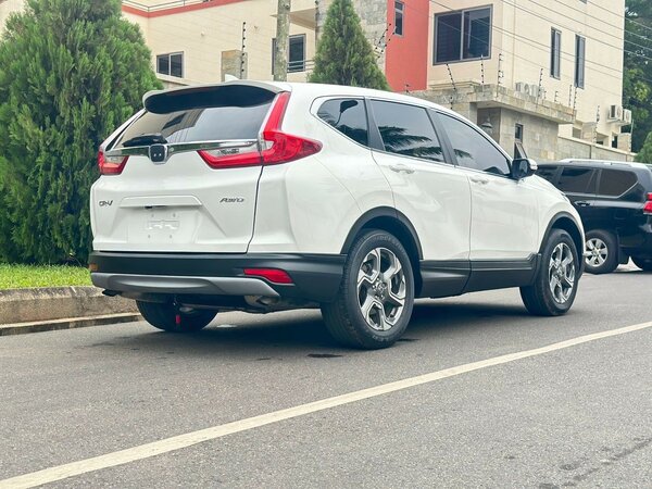 HONDA CRV 2018 FACELIFTED TO 2020 CLEARED JANUARY 2025