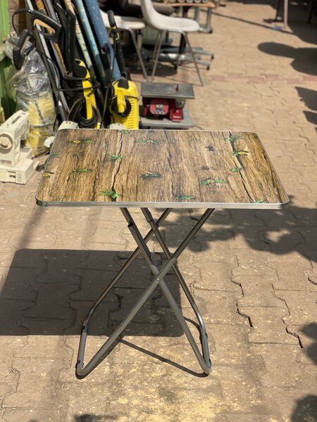 Table pliante extérieure design