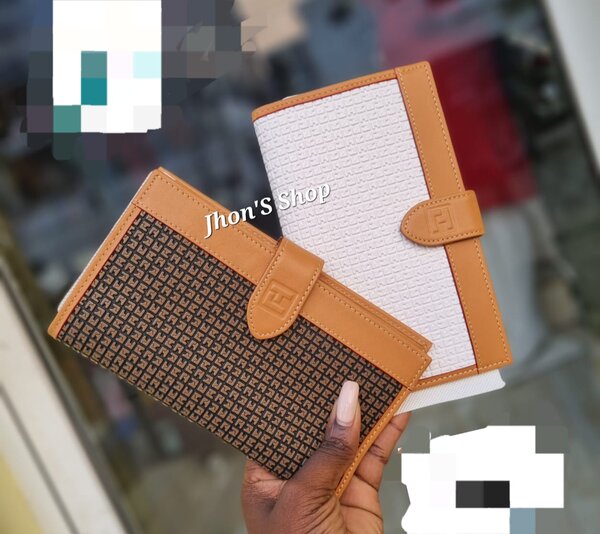 Portefeuille élégant en cuir