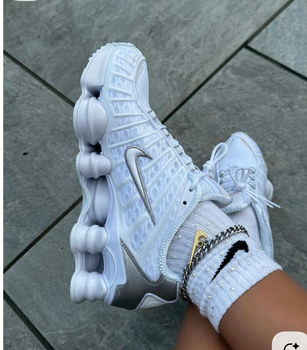 Baskets blanches dynamiques