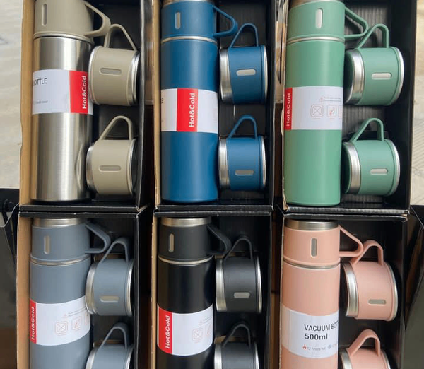Vacuum Flask with Double Cup