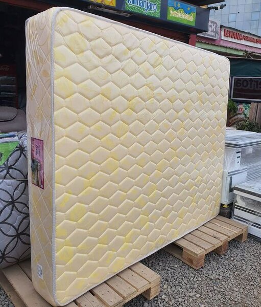 Matelas en mousse pour un sommeil confortable