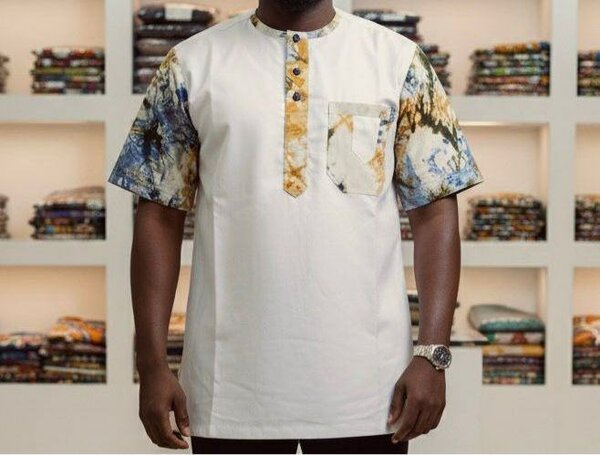 Chemise africaine moderne