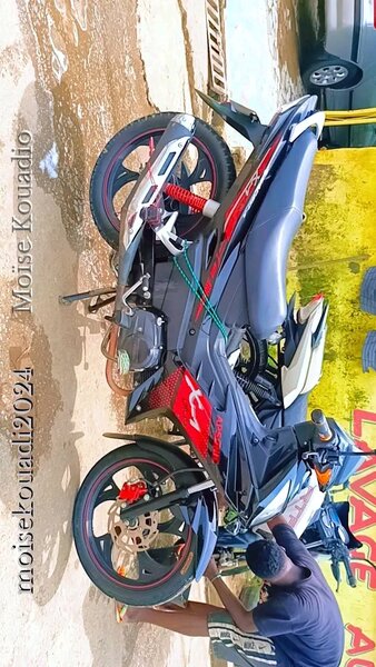 Moto sportive moderne