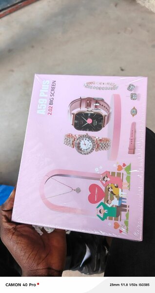 Montre Intelligente Femme 2.02"