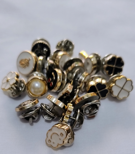 Boutons décoratifs élégants