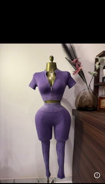 Ensemble de sport stylé femme