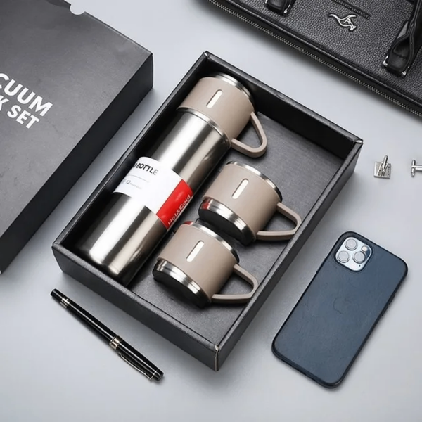 Ensemble de Thermos avec Tasses