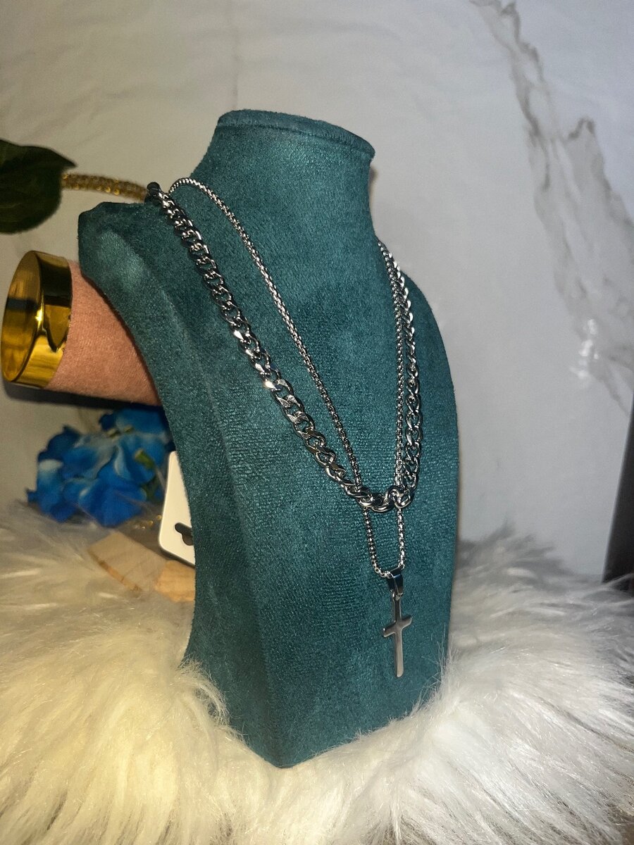 Collier croix en acier inoxydable