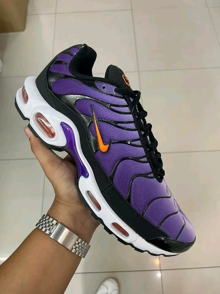 NIKE TN