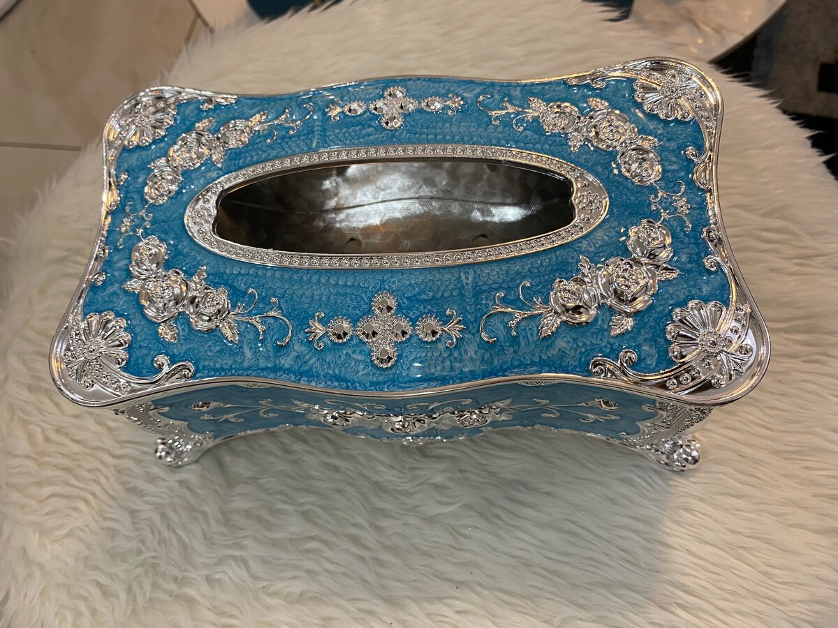 Boîte à mouchoirs décorative