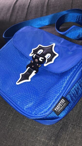 Sac banane bleu avec motif métallique TRIPSTER