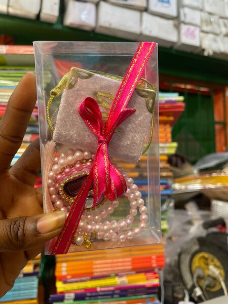 Coffret coran, chapelet et zic