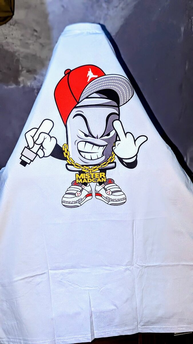 MISTER CAN GRAPHICS TEES