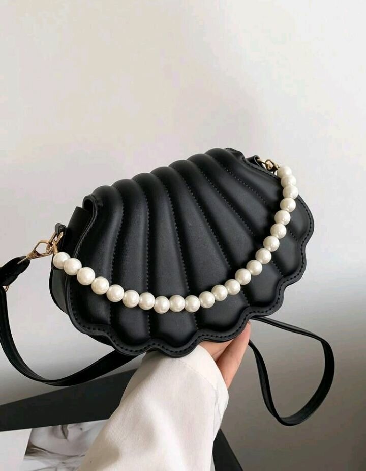 SHEIN Shell Shaped Faux Pearl Decorated Women Bag