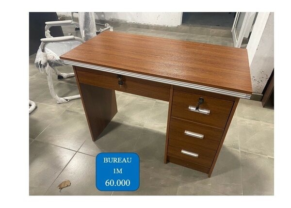 Bureau 1M