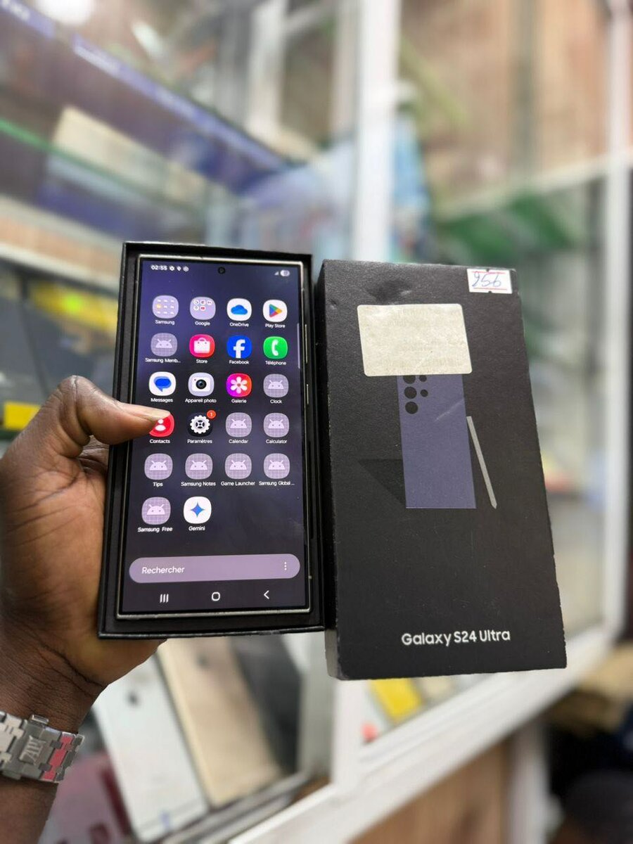 Samsung Galaxy S24 ultra 256