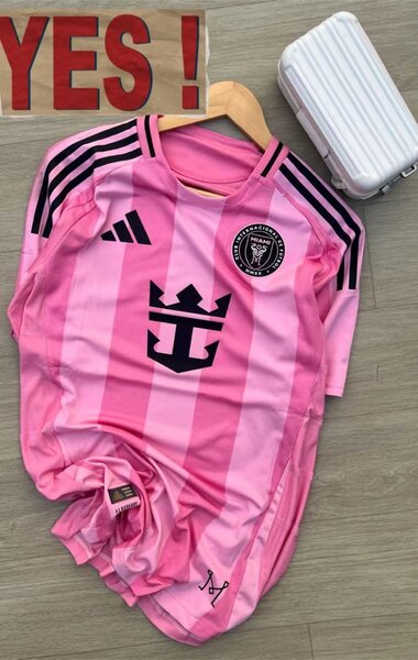 Maillot de football rose