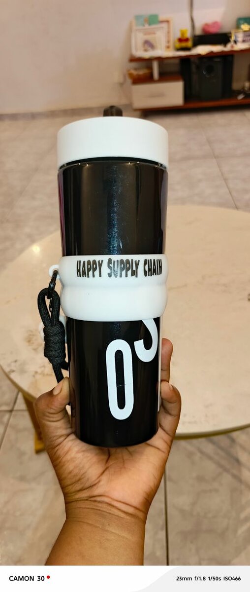 Sac à dos élégant et bouteille