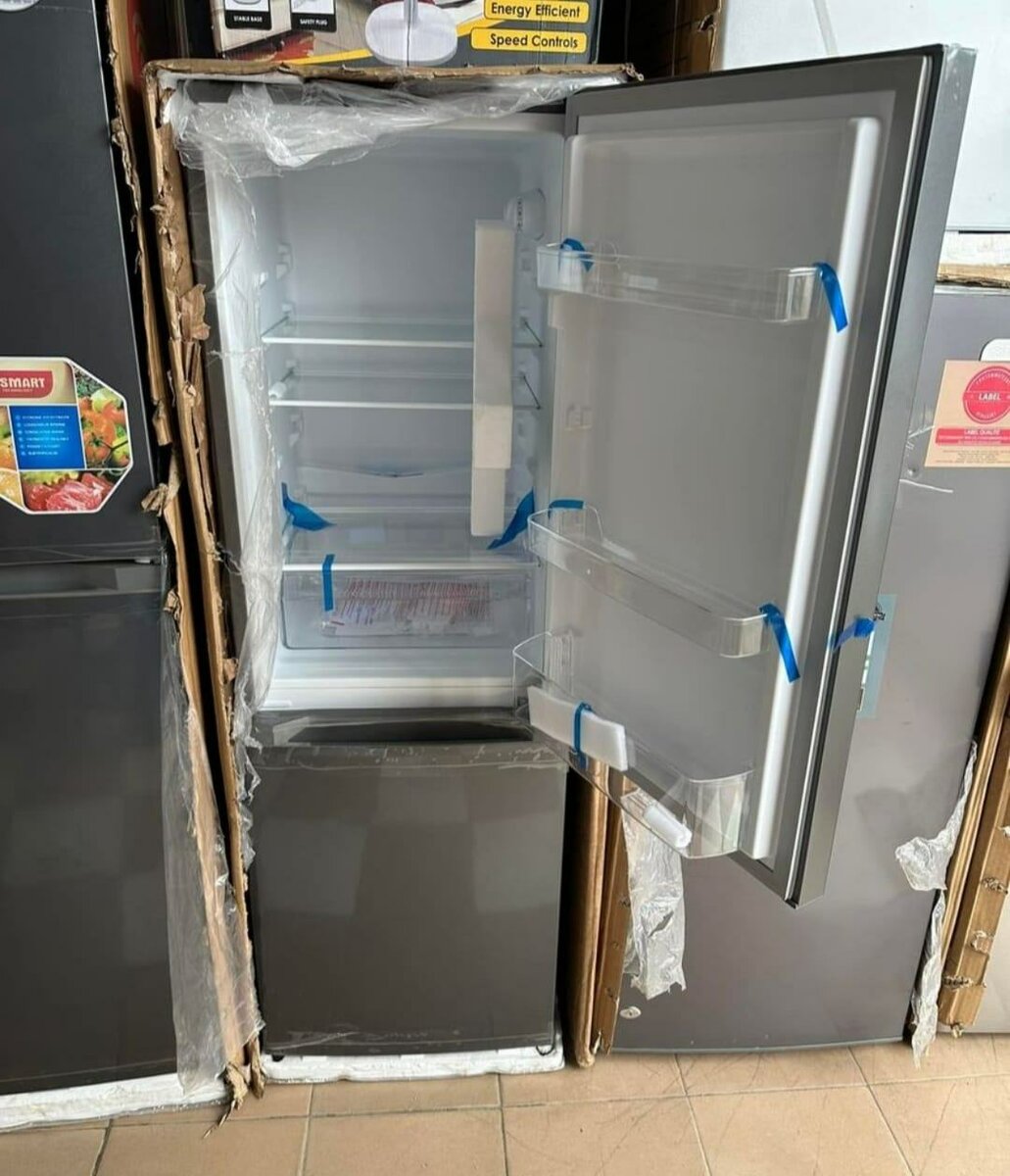 REFRIGERATEUR COMBINE SMART 157L