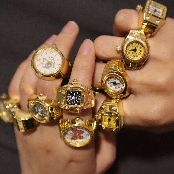 Bague Montre Quartz Dorée