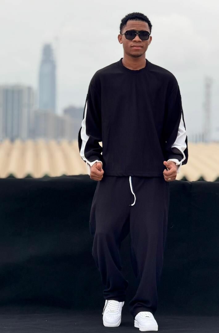 Ensemble de Survêtement Minimaliste