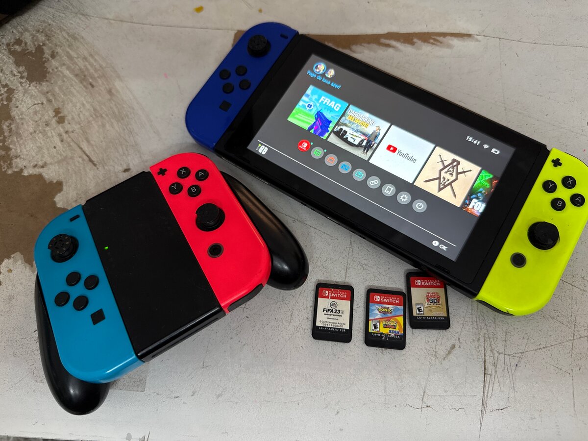 Nintendo Switch Console Set