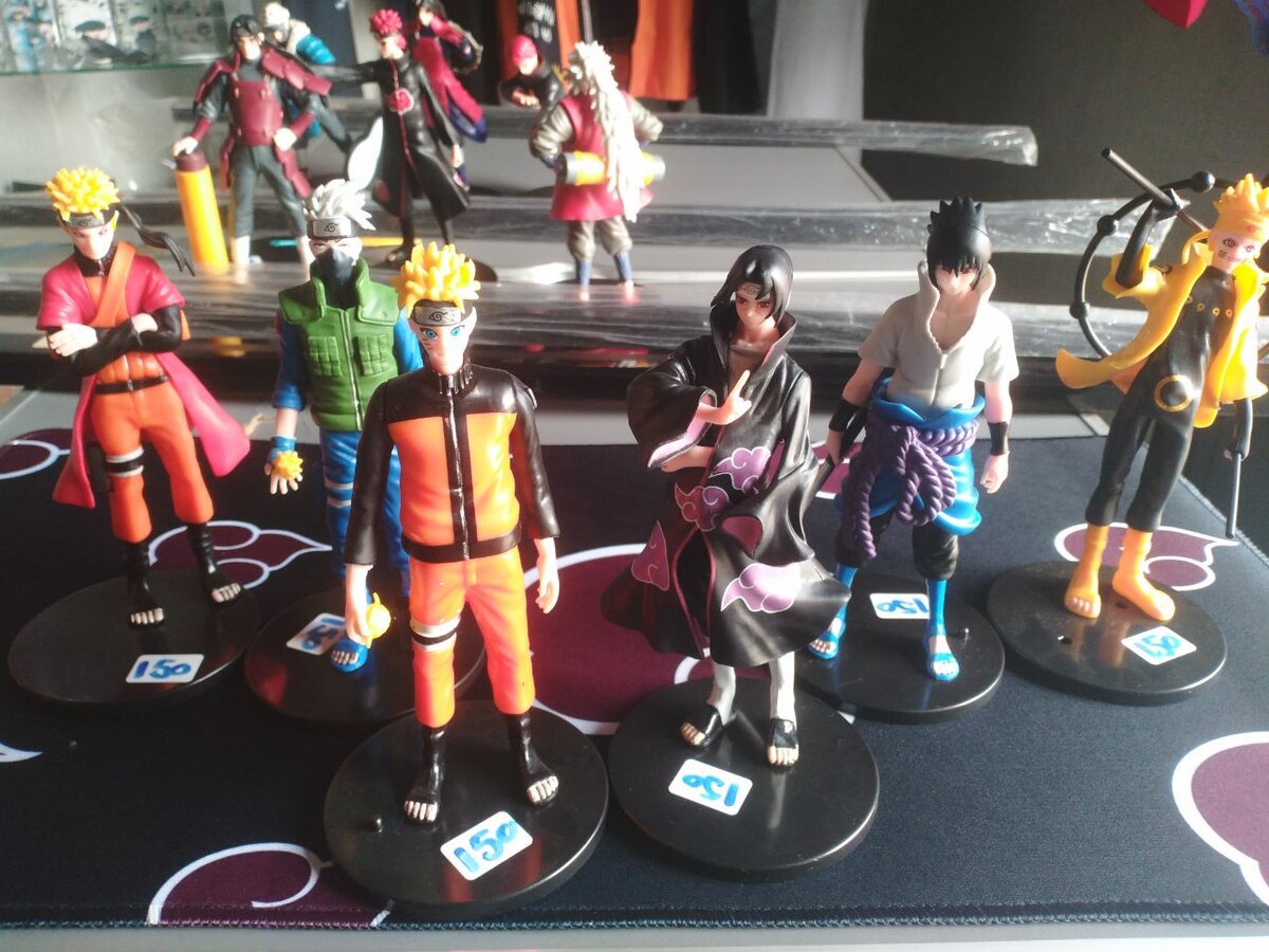 Naruto themed figurines