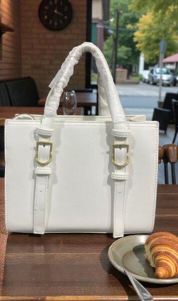 Sac à main blanc élégant