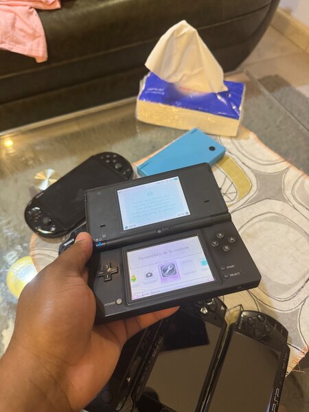 NINTENDO DSi